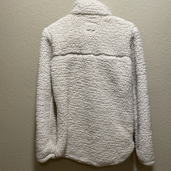 Abercrombie shirt - Picture 3 of 3